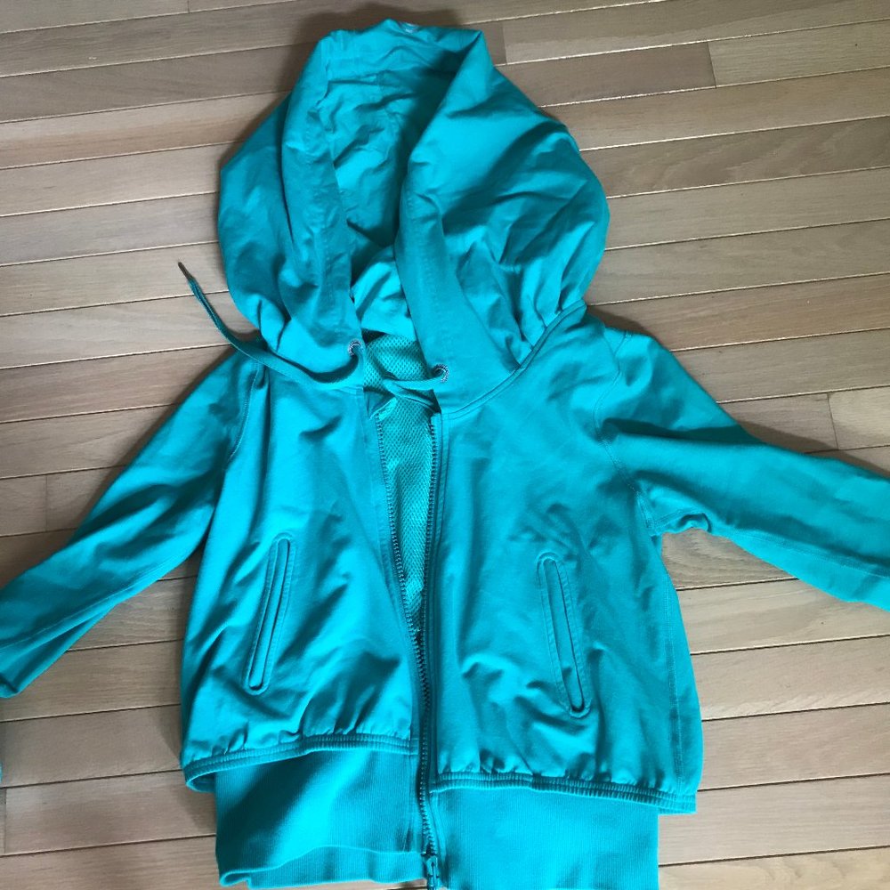 lululemon sweater